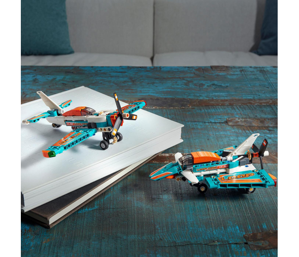 LEGO Technic 42117 Samolot wyścigowy - 1012731 - zdjęcie 5